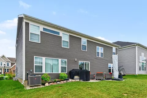 Exterior - 3857 Circollo Dr, Covington, KY 41017 photo 7 of 9