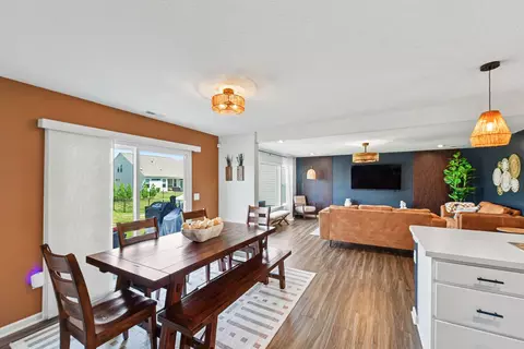 Dining - 3857 Circollo Dr, Covington, KY 41017 photo 2 of 2