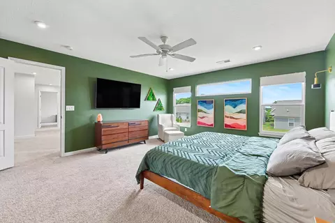 Bedroom - 3857 Circollo Dr, Covington, KY 41017 photo 2 of 7