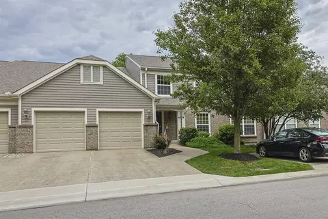2115 Clareglen Dr #302, Crescent Springs, KY 41017
