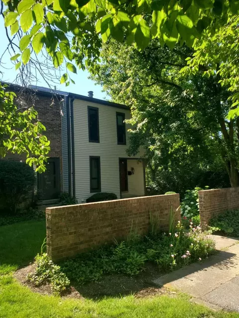 912 Ravine Dr, Villa Hills, KY 41017