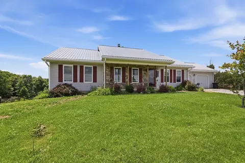 590 Leaning Oak Rd, Corinth, KY 41010
