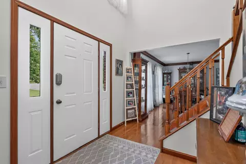 Entry Way - 769 Glendale Ct, Crescent Springs, KY 41017 photo 1 of 6