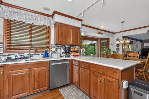 Kitchen - 769 Glendale Ct, Crescent Springs, KY 41017 photo 3 of 4