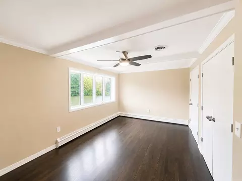 Bedroom - 2612 Amsterdam Rd, Villa Hills, KY 41017 photo 1 of 2
