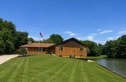 Exterior - 2612 Amsterdam Rd, Villa Hills, KY 41017 photo 7 of 9