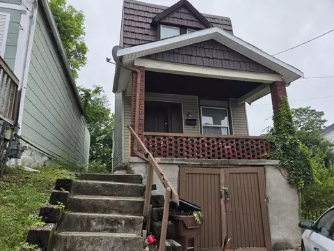Exterior - 353 Bond St, Covington, KY 41016 photo 2 of 7