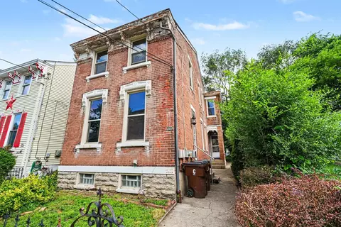Exterior - 322 E 17th St, Covington, KY 41014 photo 3 of 6