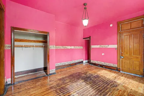 Bedroom - 322 E 17th St, Covington, KY 41014 photo 6 of 6