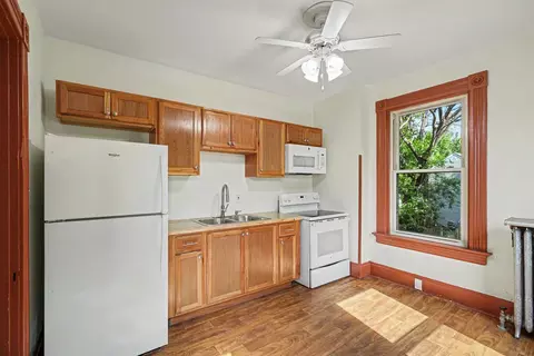 Kitchen - 322 E 17th St, Covington, KY 41014 photo 2 of 3