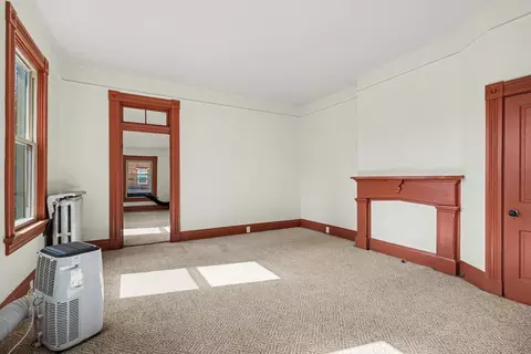 Living - 322 E 17th St, Covington, KY 41014 photo 1 of 4