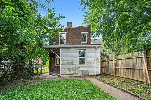 Exterior - 322 E 17th St, Covington, KY 41014 photo 5 of 6