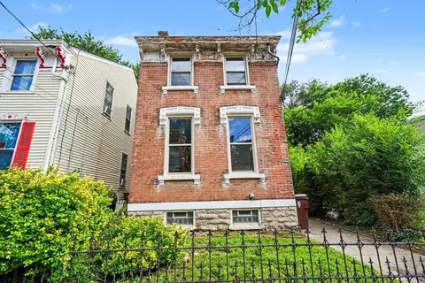 Exterior - 322 E 17th St, Covington, KY 41014 photo 4 of 6
