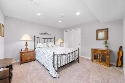 Bedroom - 2385 Ormond Dr, Union, KY 41091 photo 2 of 2