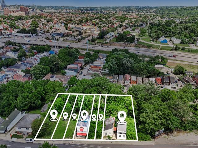 1222 W Pike St, Covington, KY 41011