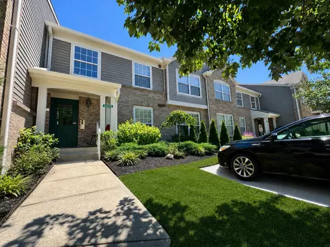 2276 Edenderry Dr #300, Crescent Springs, KY 41017