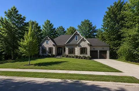 841 Rosewood Dr, Villa Hills, KY 41017