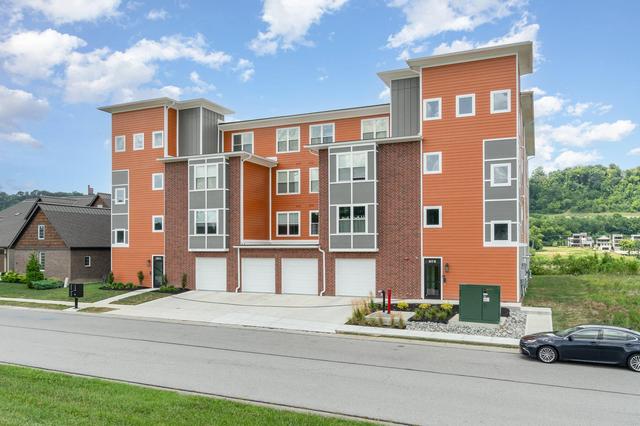 617 Manhattan Blvd #204, Dayton, KY 41074