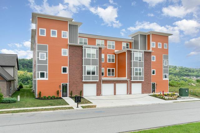 617 Manhattan Blvd #302, Dayton, KY 41074