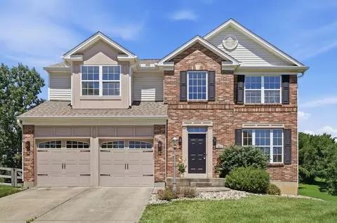 1911 Nettlewood Ct, Hebron, KY 41048