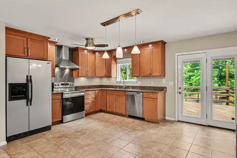 Kitchen - 2008 Gribble Dr, Covington, KY 41017 photo 1 of 5