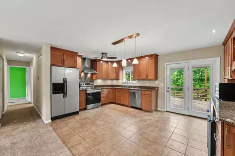 Kitchen - 2008 Gribble Dr, Covington, KY 41017 photo 4 of 5