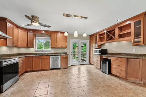 Kitchen - 2008 Gribble Dr, Covington, KY 41017 photo 3 of 5
