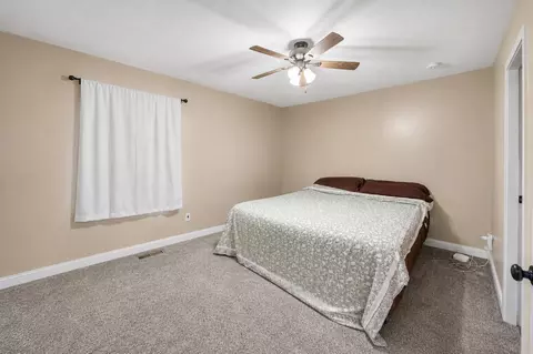 Bedroom - 476 Eagle Creek Dr, Dry Ridge, KY 41035 photo 1 of 8