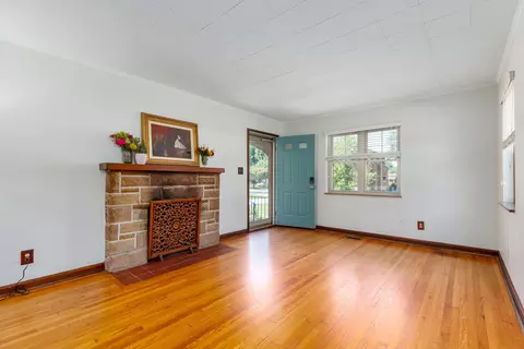 Living - 90 Arcadia Ave, Lakeside Park, KY 41017 photo 1 of 3