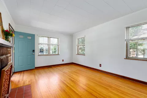 Living - 90 Arcadia Ave, Lakeside Park, KY 41017 photo 3 of 3