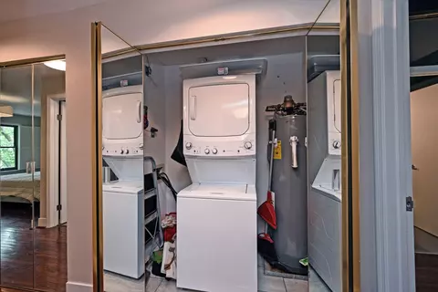 Other - 210 E 2nd St #B, Covington, KY 41011 photo 8 of 12