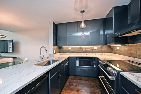 Kitchen - 210 E 2nd St #B, Covington, KY 41011 photo 3 of 6