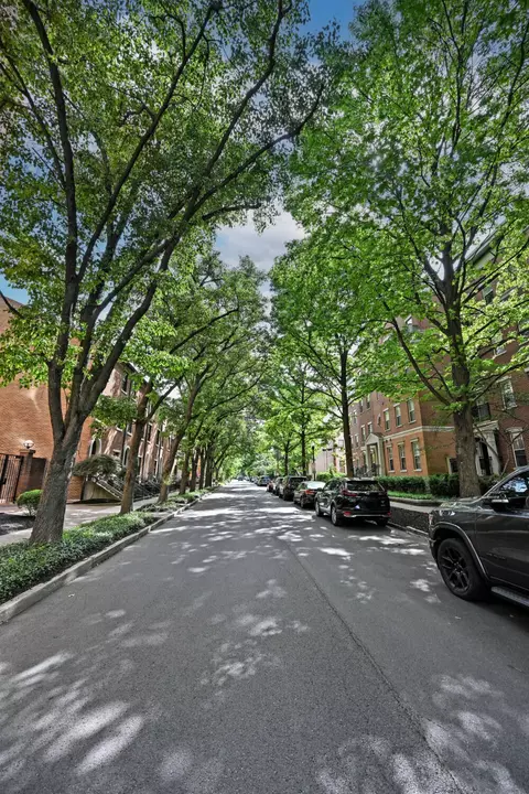 Other - 210 E 2nd St #B, Covington, KY 41011 photo 2 of 12