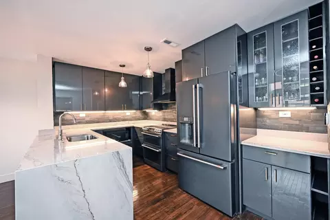 Kitchen - 210 E 2nd St #B, Covington, KY 41011 photo 6 of 6