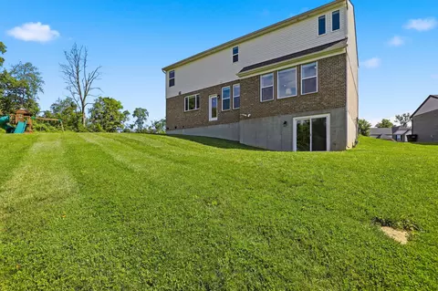 Exterior - 3555 Capel Ct, Latonia, KY 41015 photo 4 of 5