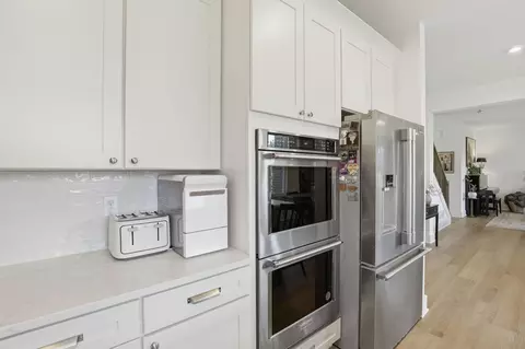 Kitchen - 3555 Capel Ct, Latonia, KY 41015 photo 6 of 6