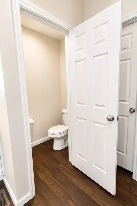 Bath - 1833 Patton Dr, Hebron, KY 41048 photo 1 of 4