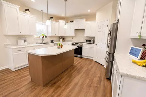 Kitchen - 1833 Patton Dr, Hebron, KY 41048 photo 1 of 1