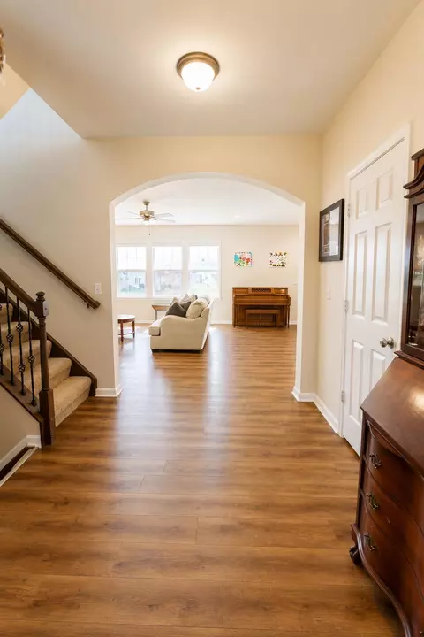 Entry Way - 1833 Patton Dr, Hebron, KY 41048 photo 4 of 7