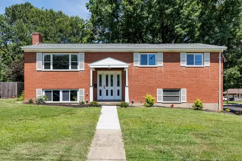 30 Bustetter Dr, Florence, KY 41042