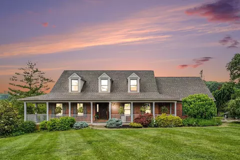 202 Stonycreek Ct, Cold Spring, KY 41076