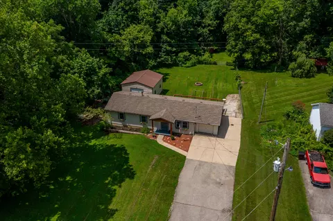 1417 N Bend Rd, Hebron, KY 41048