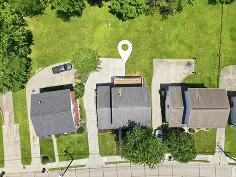 404 Caldwell Dr, Elsmere, KY 41018