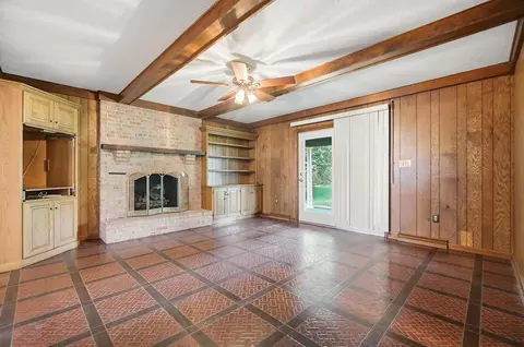 Living - 3036 Vincent Ct, Edgewood, KY 41017 photo 5 of 8