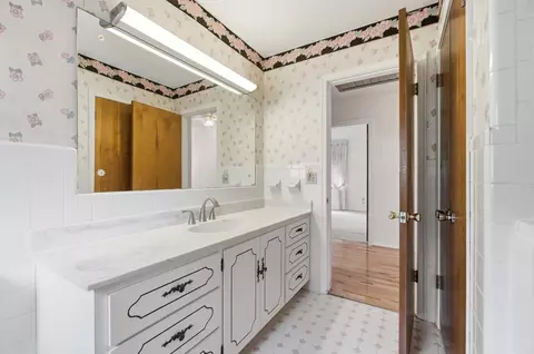 Bath - 3036 Vincent Ct, Edgewood, KY 41017 photo 5 of 6
