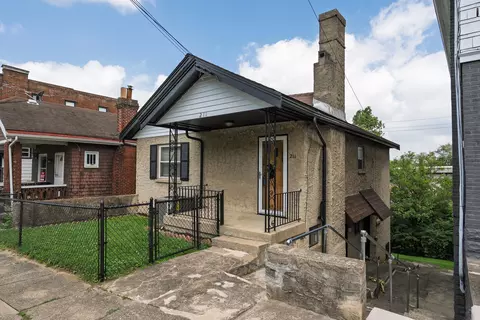 211 W 13th St, Newport, KY 41071