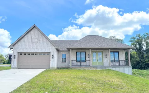 725 Ezra Dr, Taylor Mill, KY 41015