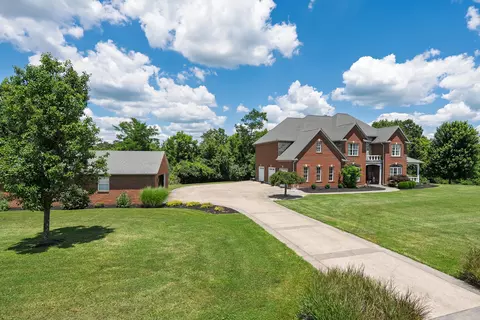 102 Harbour Pointe Dr, Williamstown, KY 41097