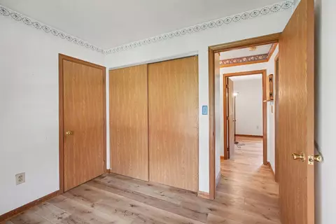 Bedroom - 19 Valeside Dr, Covington, KY 41017 photo 5 of 12