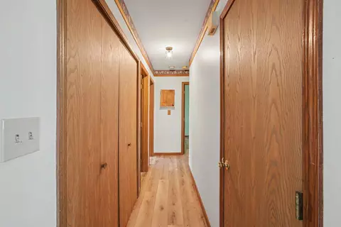 Entry Way - 19 Valeside Dr, Covington, KY 41017 photo 1 of 1